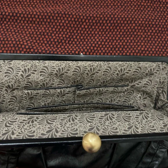 Hobo International Leather Shoulder Bag - Picture 6 of 9